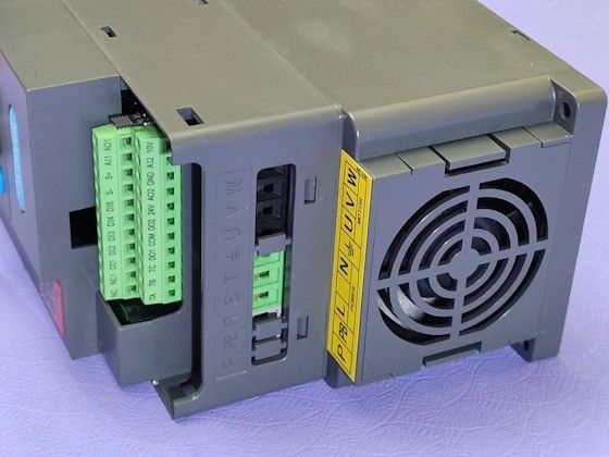 Преобразователь частоты (частотник) 5,5 кВт 220В / 380В 13А векторный 600Гц промышленный М5,5-220-380 фото